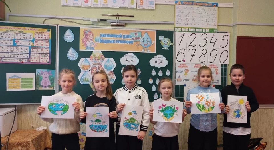 24 марта в ГБОУ «Мироновская школа № 10 г.о. Дебальцево» в рамках недели начальных классов прошёл День «Окружающий мир природы» 24 марта в ГБОУ «Мироновская школа № 10 г.о. Дебальцево» в рамках недели начальных классов прошёл День «Окружающий мир природы»