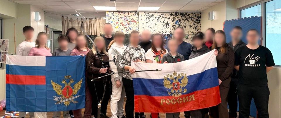Сотрудники ИК-13 осваивают новый вид спорта Сотрудники ИК-13 осваивают новый вид спорта
