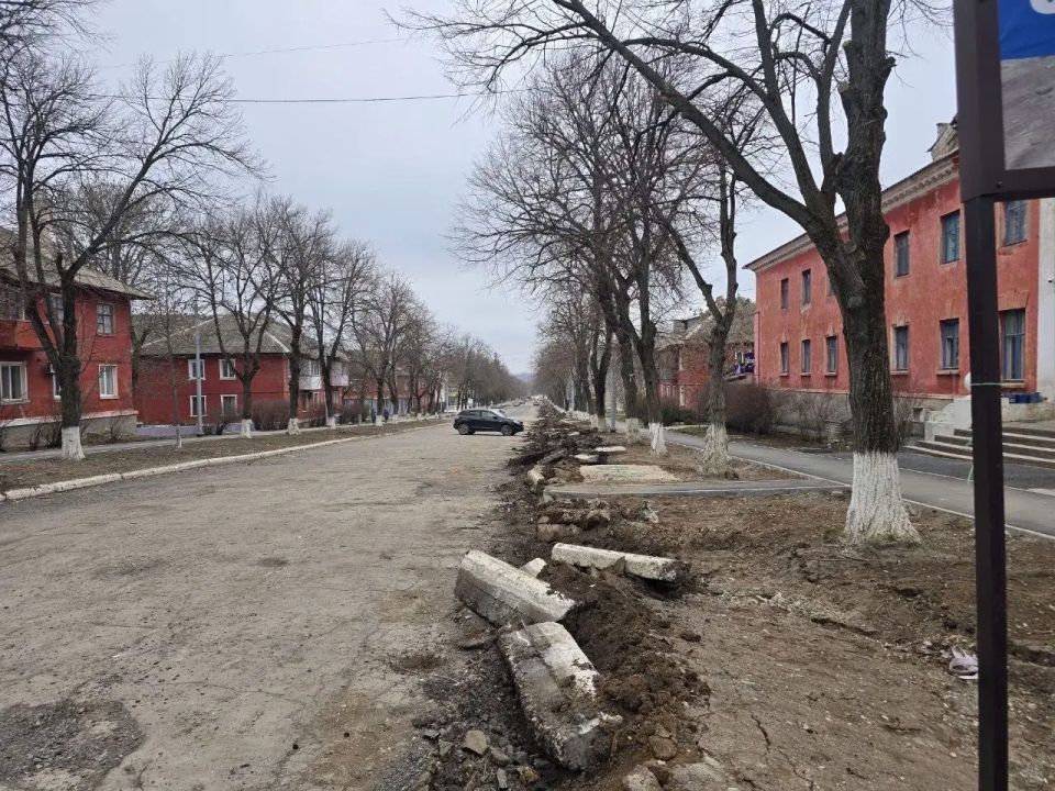 Забайкалье приступило к капитальному ремонту дороги в подшефном Комсомольском Забайкалье приступило к капитальному ремонту дороги в подшефном Комсомольском