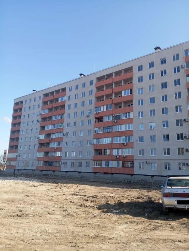 Восстановлен многоквартирный дом на улице Солнечной в г. Мариуполе Восстановлен многоквартирный дом на улице Солнечной в г. Мариуполе