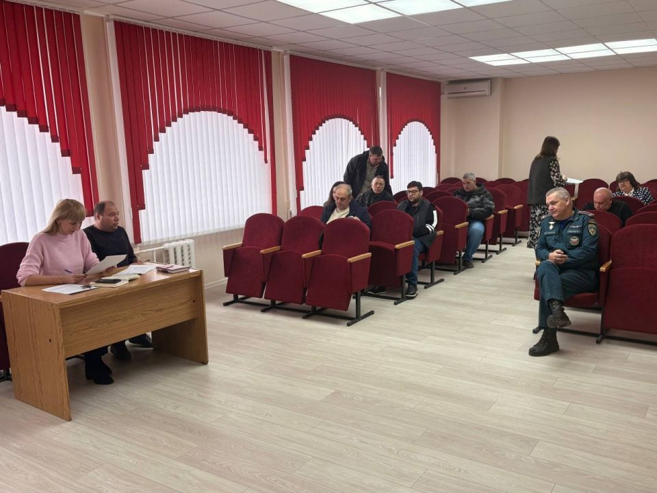 В администрации Ясиноватского муниципального округа 24 марта 2026 г. состоялось заседание комиссии по предупреждению и ликвидации чрезвычайных ситуаций и обеспечению пожарной безопасности Ясиноватского муниципального округа В администрации Ясиноватского муниципального округа 24 марта 2026 г. состоялось заседание комиссии по предупреждению и ликвидации чрезвычайных ситуаций и обеспечению пожарной безопасности Ясиноватского муниципального округа