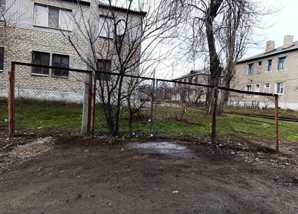 Сотрудники ГУП ДНР "Донснабкомплект" приступили к ликвидации несанкционированных свалок в Ждановке Сотрудники ГУП ДНР "Донснабкомплект" приступили к ликвидации несанкционированных свалок в Ждановке