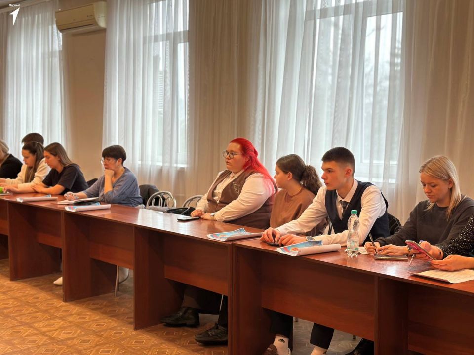 Будущее Первых. Сегодня в Докучаевске состоялась стратегическая сессия Движения Первых Будущее Первых. Сегодня в Докучаевске состоялась стратегическая сессия Движения Первых