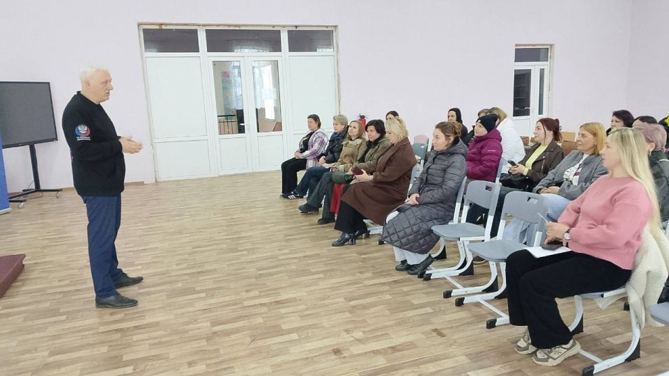 В Иловайске родительские комитеты вышли на новый уровень сотрудничества В Иловайске родительские комитеты вышли на новый уровень сотрудничества