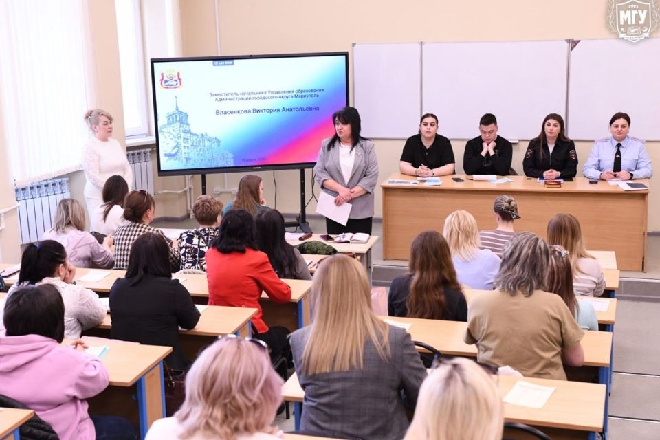 Стражи правопорядка ведут профилактическую работу со школьниками Стражи правопорядка ведут профилактическую работу со школьниками