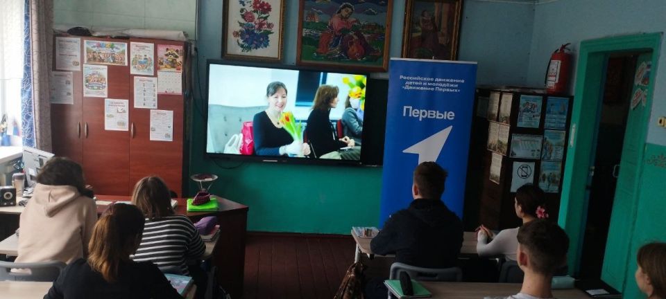Денис Зубов: В Зеленовской школе кипит работа! Денис Зубов: В Зеленовской школе кипит работа!