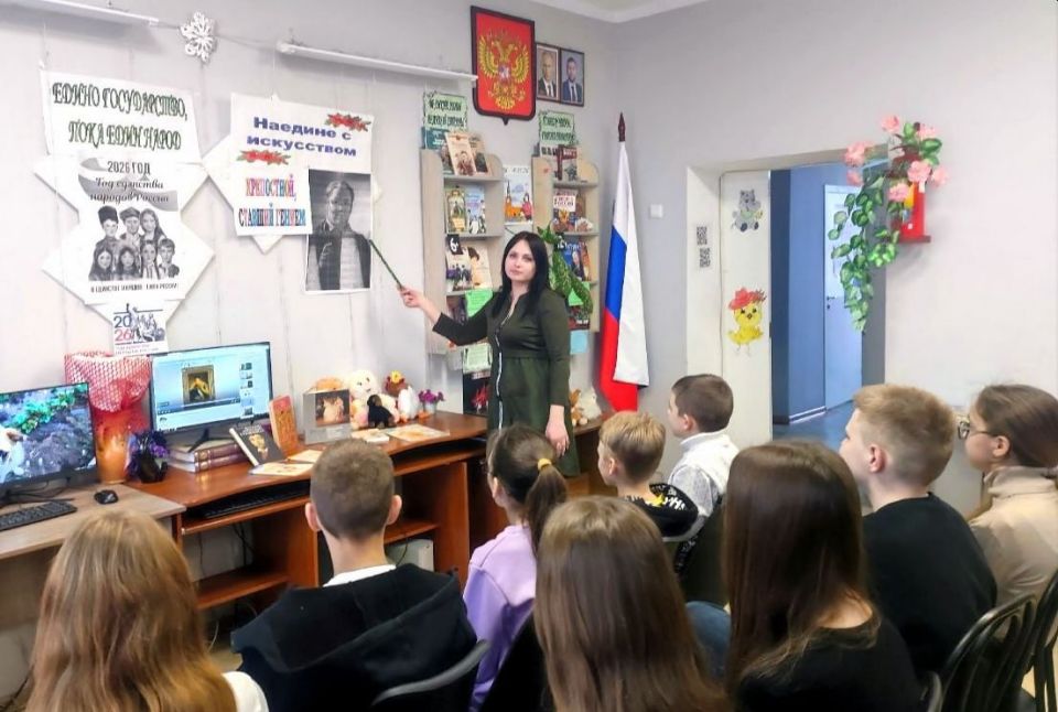 В Снежном провели познавательные встречи и концерты для жителей В Снежном провели познавательные встречи и концерты для жителей
