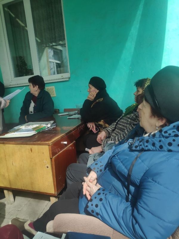 Встреча с населением. Сегодня, 25 марта, состоялась встреча депутата Торезского городского совета Натальи Маниной с жителями города Встреча с населением. Сегодня, 25 марта, состоялась встреча депутата Торезского городского совета Натальи Маниной с жителями города