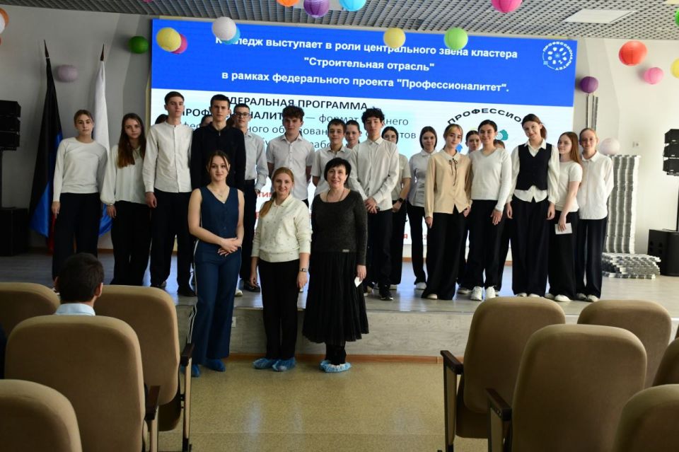 Построй своё будущее вместе с МСПК! Профориентационная встреча со школьниками города Построй своё будущее вместе с МСПК! Профориентационная встреча со школьниками города