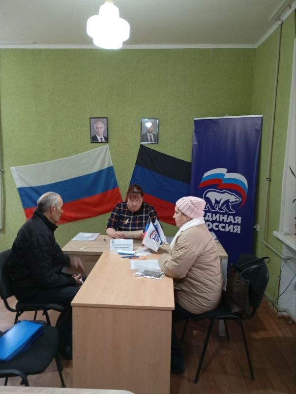 Сегодня, 25 марта, в городе Светлодарск состоялся выездной приём нотариуса Дебальцевского городского нотариального округа Белолипской Анны Александровны Сегодня, 25 марта, в городе Светлодарск состоялся выездной приём нотариуса Дебальцевского городского нотариального округа Белолипской Анны Александровны