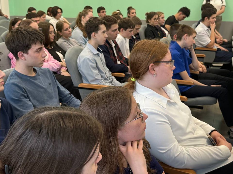 Будь в курсе возможностей: Сектор молодежной политики презентовал платформу ДОБРО.РФ Будь в курсе возможностей: Сектор молодежной политики презентовал платформу ДОБРО.РФ