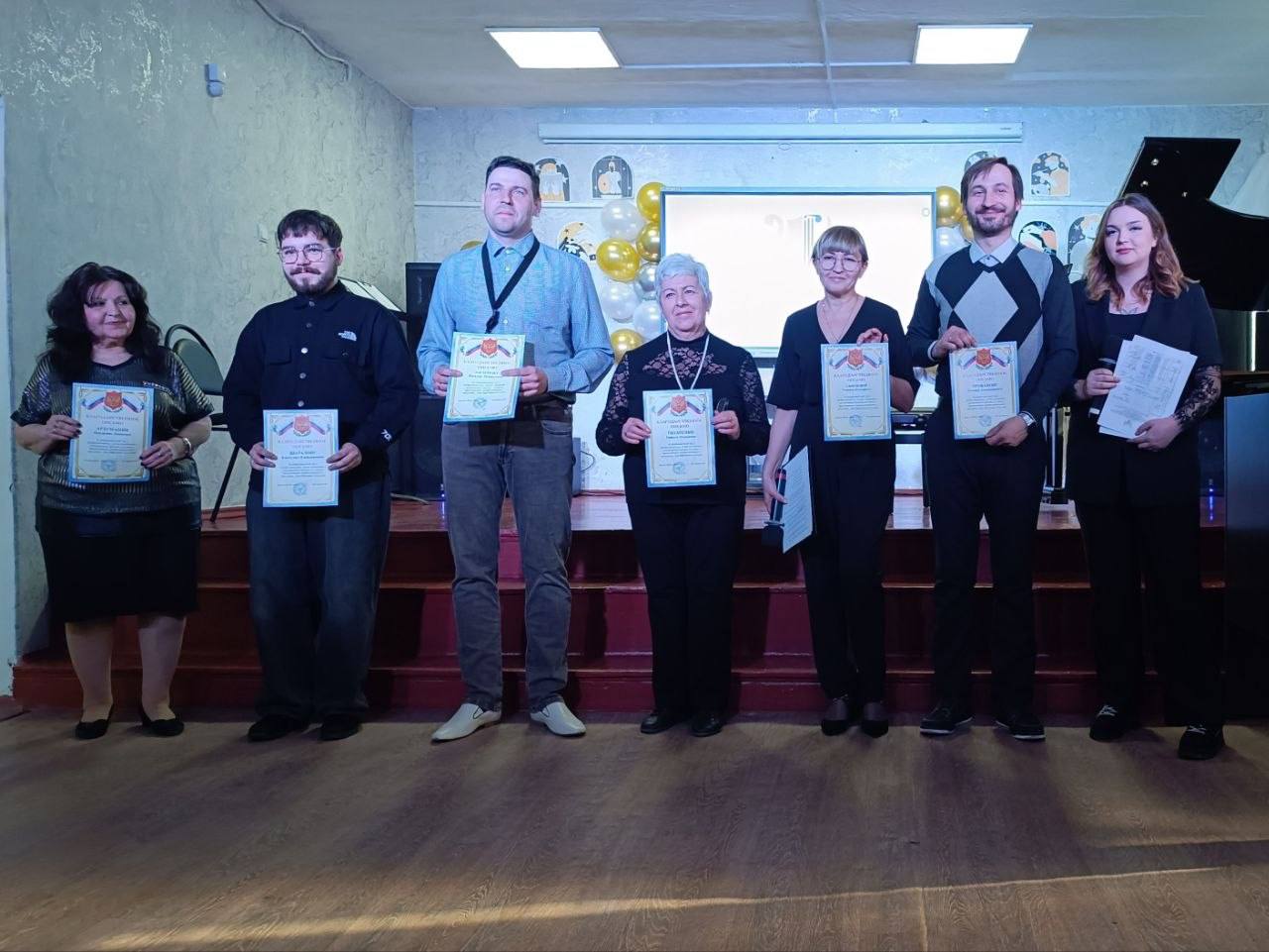 «Единая Россия» поздравила работников культуры Иловайска с профессиональным праздником «Единая Россия» поздравила работников культуры Иловайска с профессиональным праздником