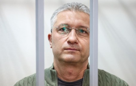 �������� �������� ������ ���������� � ������� ����������� ������� ������ ������� ����� 4 ���� ������