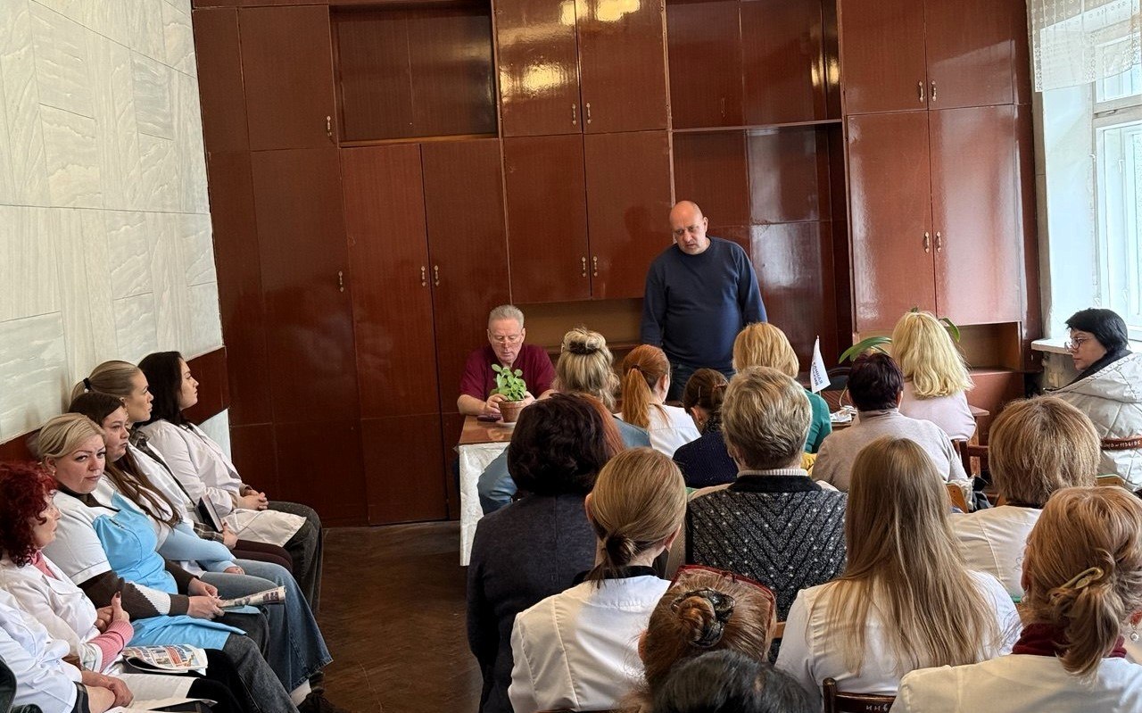 Сегодня, 25 марта, руководитель Управы Советского внутригородского района Сергей Савельев провел встречу с трудовым коллективом Городской больницы № 6 Сегодня, 25 марта, руководитель Управы Советского внутригородского района Сергей Савельев провел встречу с трудовым коллективом Городской больницы № 6