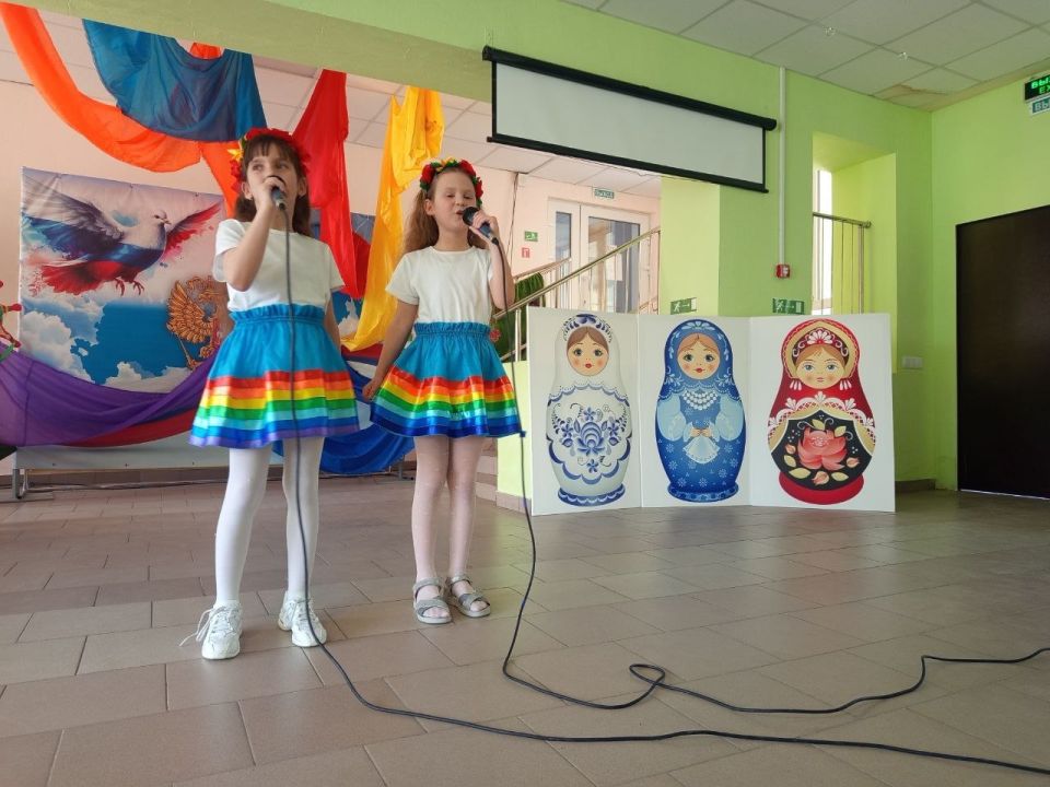 В марте школы Донецкой Народной Республики стали яркими площадками фестиваля «Мозаика культур», который проходит под патронатом Уполномоченного по правам ребенка в ДНР! В марте школы Донецкой Народной Республики стали яркими площадками фестиваля «Мозаика культур», который проходит под патронатом Уполномоченного по правам ребенка в ДНР!