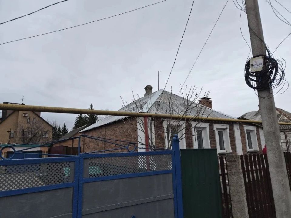 Александр Пеняев: В городе Ясиноватая завершены работы по восстановлению кровли в индивидуальном жилом доме по улице Энгельса, 11. Благодаря совместным усилиям волонтеров Русской Православной Церкви и поддержке местных... Александр Пеняев: В городе Ясиноватая завершены работы по восстановлению кровли в индивидуальном жилом доме по улице Энгельса, 11. Благодаря совместным усилиям волонтеров Русской Православной Церкви и поддержке местных...
