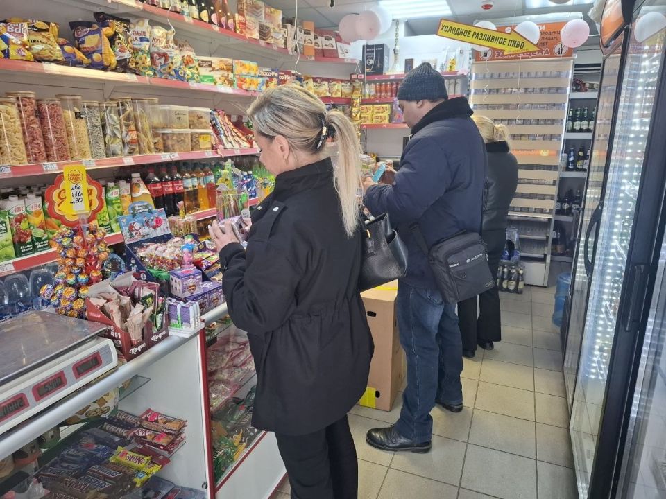 Елена Рязанцева: В Пролетарском внутригородском районе города Донецка прошел плановый рейд Народного контроля по соблюдению правил торговли и санитарных норм Елена Рязанцева: В Пролетарском внутригородском районе города Донецка прошел плановый рейд Народного контроля по соблюдению правил торговли и санитарных норм
