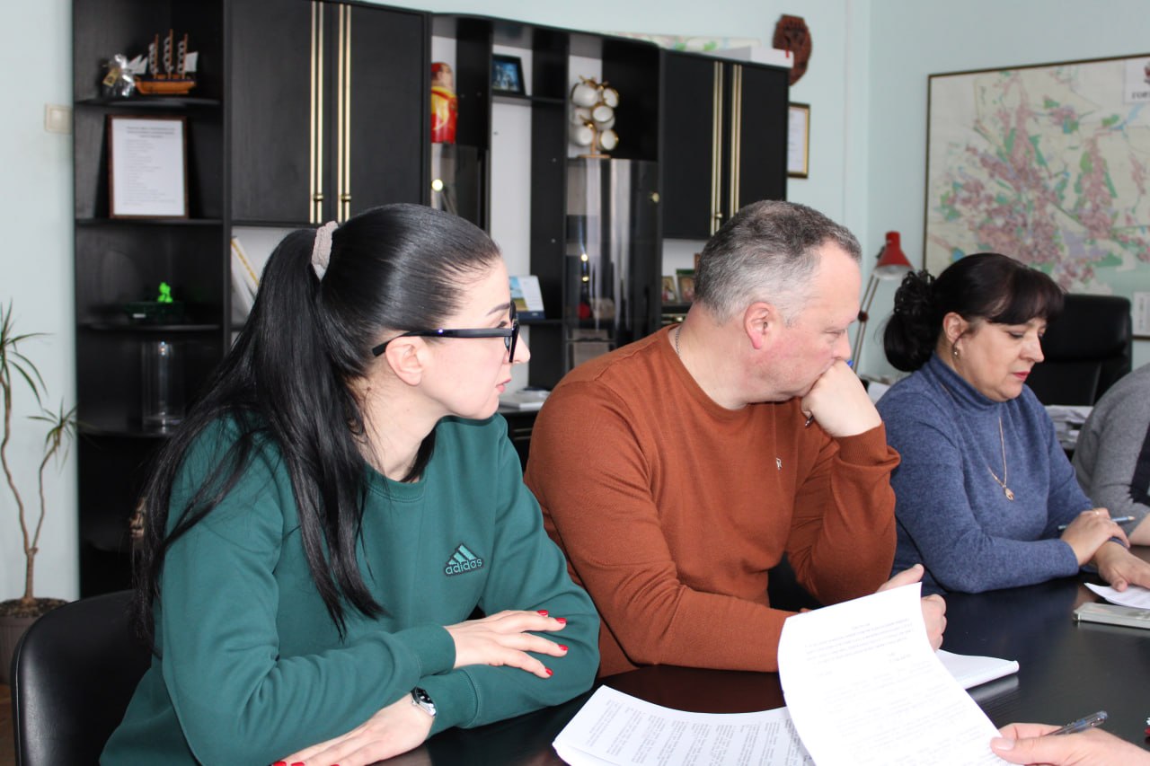 Итоги заседания межведомственной комиссии по рассмотрению вопросов о приостановлении начисления платы за жилищно-коммунальные услуги в жилых домах и квартирах, повреждённых в результате боевых действий, в которых не... Итоги заседания межведомственной комиссии по рассмотрению вопросов о приостановлении начисления платы за жилищно-коммунальные услуги в жилых домах и квартирах, повреждённых в результате боевых действий, в которых не...