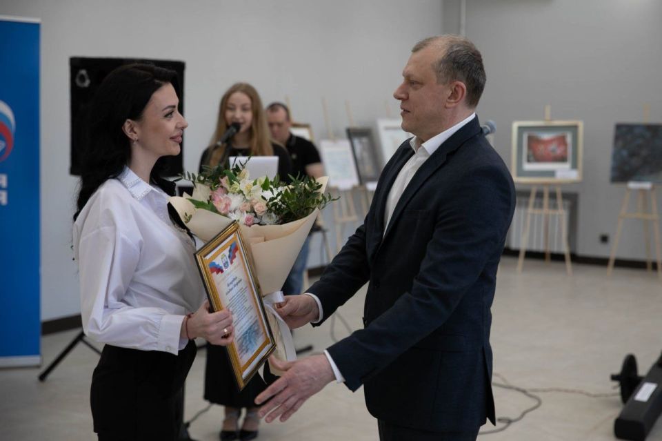Антон Кольцов: В краеведческом музее города Мариуполя поздравили с профессиональным праздником работников культуры Антон Кольцов: В краеведческом музее города Мариуполя поздравили с профессиональным праздником работников культуры