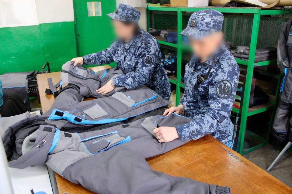 Осужденные ИК-10 освоили выпуск новой швейной модели Осужденные ИК-10 освоили выпуск новой швейной модели