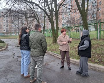 �������, 25 �����, ������ ����� �������� ������� ������� �� ������: �.�. ��������, �. ��������, ��� ���������, 33 , �� ��������� ����� ��� ������ ��������