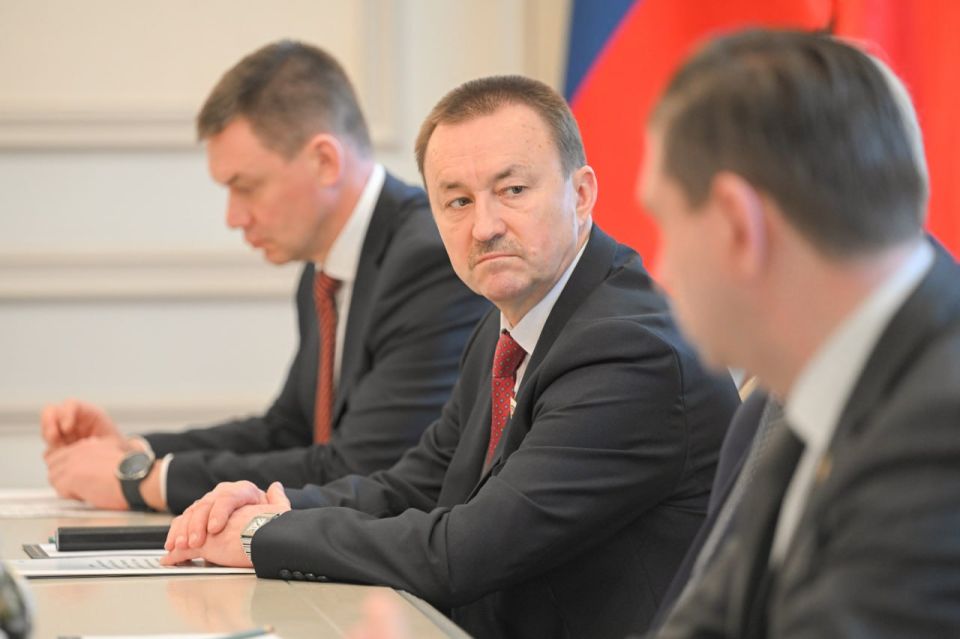 Константин Кузьмин: С губернатором Воронежской области Александром Гусевым обсудили развитие правовой базы регионов Содружества «Донбасс» Константин Кузьмин: С губернатором Воронежской области Александром Гусевым обсудили развитие правовой базы регионов Содружества «Донбасс»