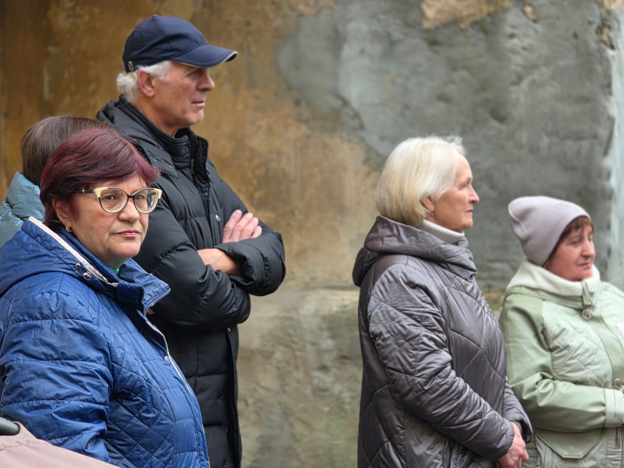 Иван Адамец: Управляющий делами администрации городского округа Донецк Юлия Сницарь провела встречу с жителями дома № 22 по улице Бакинских Комиссаров в Куйбышевском районе Иван Адамец: Управляющий делами администрации городского округа Донецк Юлия Сницарь провела встречу с жителями дома № 22 по улице Бакинских Комиссаров в Куйбышевском районе