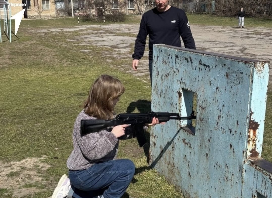 Школьники Комсомольской школы №5 прошли отборочный этап игры «Зарница 2.0» Школьники Комсомольской школы №5 прошли отборочный этап игры «Зарница 2.0»