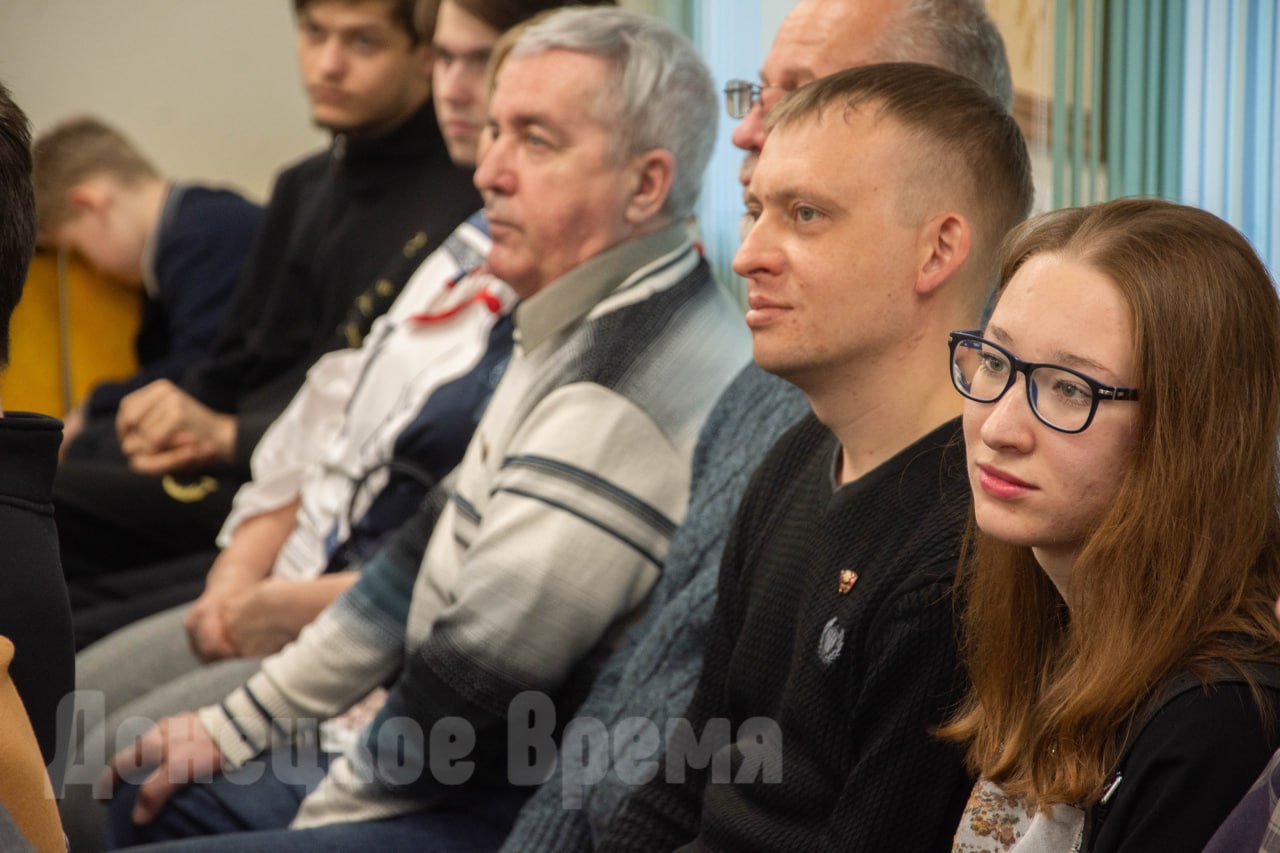 “Самое сильное впечатление – это сами кубинцы”: в Донецке открылась выставка Станислава Ретинского “Самое сильное впечатление – это сами кубинцы”: в Донецке открылась выставка Станислава Ретинского