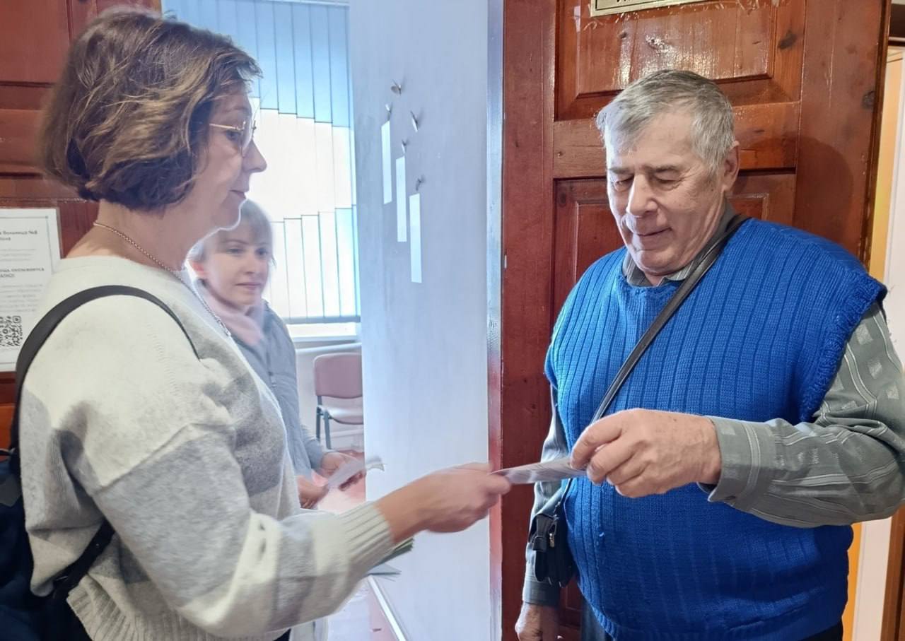 Работники Филиала ТФОМС Донецкой Народной Республики в городе Мариуполь 26.03.2026 провели выездную встречу с жителями города Мариуполь в ГБУ ДНР «Городская больница №8 г. Мариуполя» Работники Филиала ТФОМС Донецкой Народной Республики в городе Мариуполь 26.03.2026 провели выездную встречу с жителями города Мариуполь в ГБУ ДНР «Городская больница №8 г. Мариуполя»