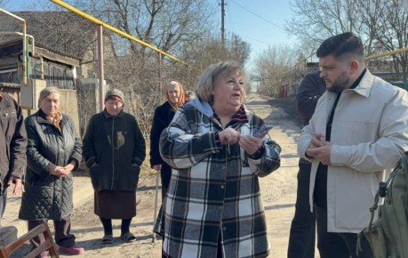 Тимур Дьяченко и Александр Мальков провели сход жителей Пролетарского района Донецка