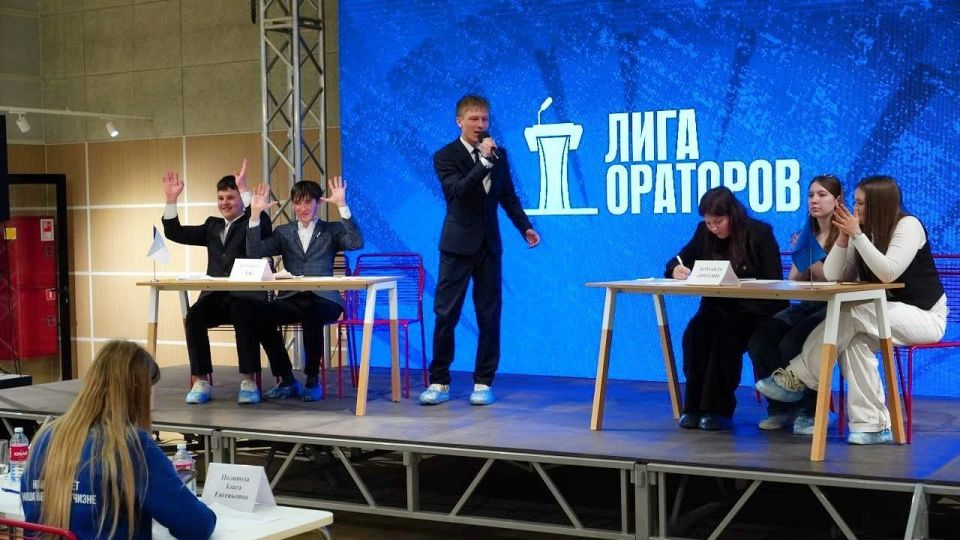 Говорили, убеждали, вдохновляли: в молодежном центре прошёл конкурс ораторов Говорили, убеждали, вдохновляли: в молодежном центре прошёл конкурс ораторов