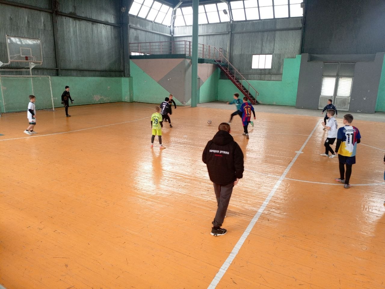 В Ждановке прошло городское соревнование по мини-футболу В Ждановке прошло городское соревнование по мини-футболу