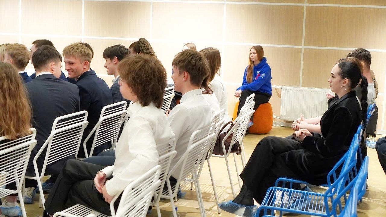 Говорили, убеждали, вдохновляли: в молодежном центре прошёл конкурс ораторов Говорили, убеждали, вдохновляли: в молодежном центре прошёл конкурс ораторов