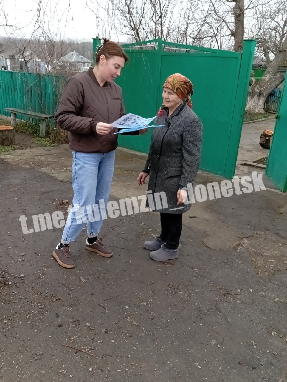 Во исполнение рекомендаций заседания Специальной комиссии по предупреждению распространения и ликвидации очагов заразных болезней животных на территории ДНР провели разъяснительную работу с жителями Во исполнение рекомендаций заседания Специальной комиссии по предупреждению распространения и ликвидации очагов заразных болезней животных на территории ДНР провели разъяснительную работу с жителями