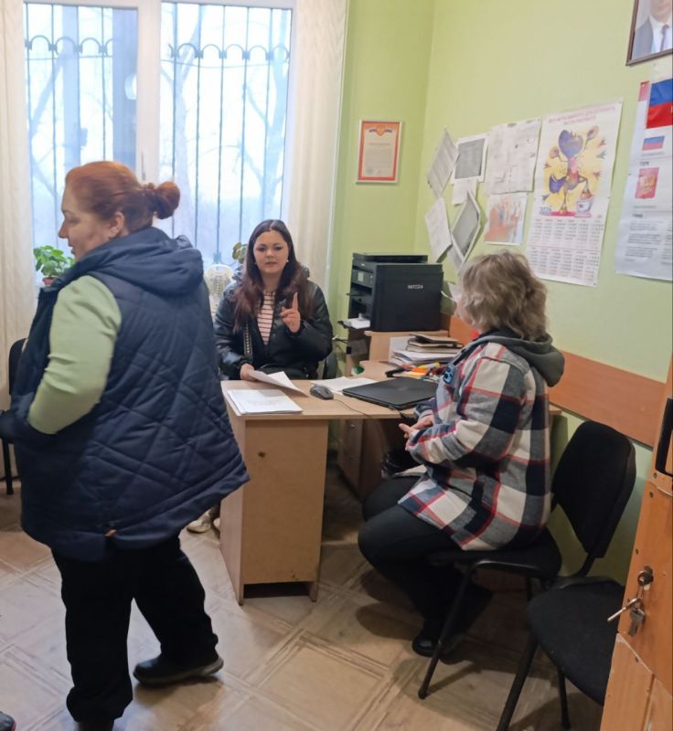 На приёме обратилась жительница с вопросом о том, что представляет собой «Карта школьника» и как её можно оформить На приёме обратилась жительница с вопросом о том, что представляет собой «Карта школьника» и как её можно оформить