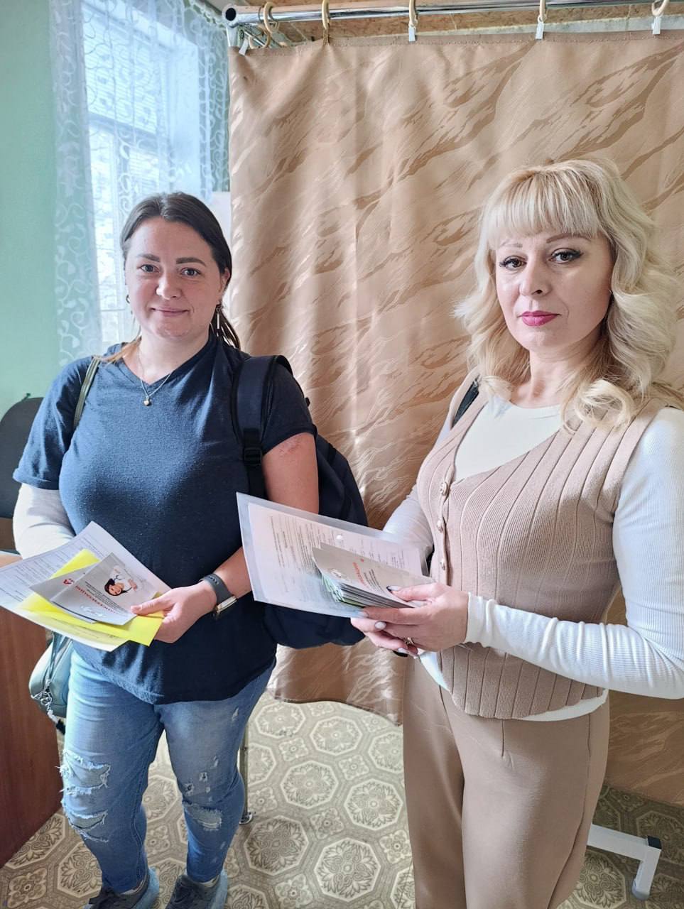 Работники Филиала ТФОМС Донецкой Народной Республики в городе Мариуполь 26.03.2026 провели выездную встречу с жителями города Мариуполь в ГБУ ДНР «Городская больница №8 г. Мариуполя»