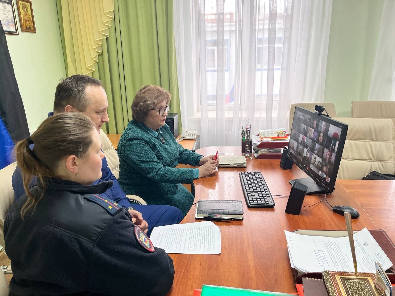 Старшеклассники Горловки приняли участие в онлайн-лекции о противодействии дистанционному мошенничеству Старшеклассники Горловки приняли участие в онлайн-лекции о противодействии дистанционному мошенничеству