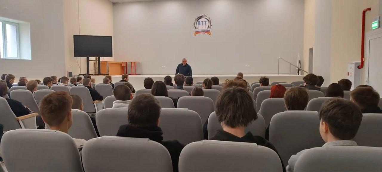 ДИРЕКТОР ФИЛИАЛА "ВОЛНОВАХАТЕПЛОСЕТЬ" ПРОВЕЛ ВСТРЕЧУ СО СТУДЕНТАМИ ТЕХНОЛОГИЧЕСКОГО ТЕХНИКУМА ДИРЕКТОР ФИЛИАЛА "ВОЛНОВАХАТЕПЛОСЕТЬ" ПРОВЕЛ ВСТРЕЧУ СО СТУДЕНТАМИ ТЕХНОЛОГИЧЕСКОГО ТЕХНИКУМА