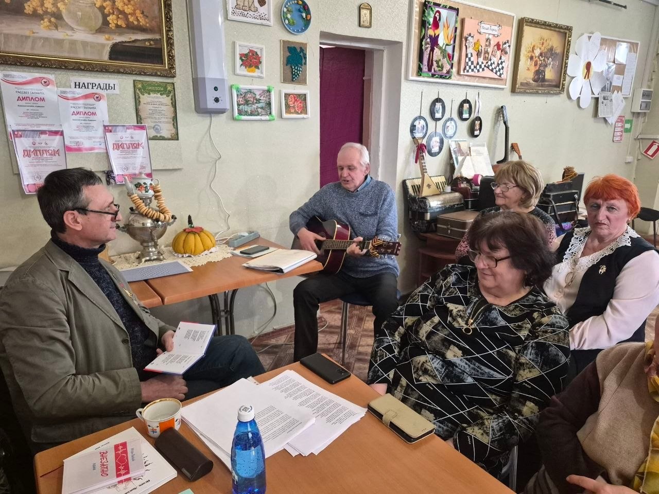 В Старобешевском округе прошло мероприятие посвященная литературе и поэзии В Старобешевском округе прошло мероприятие посвященная литературе и поэзии