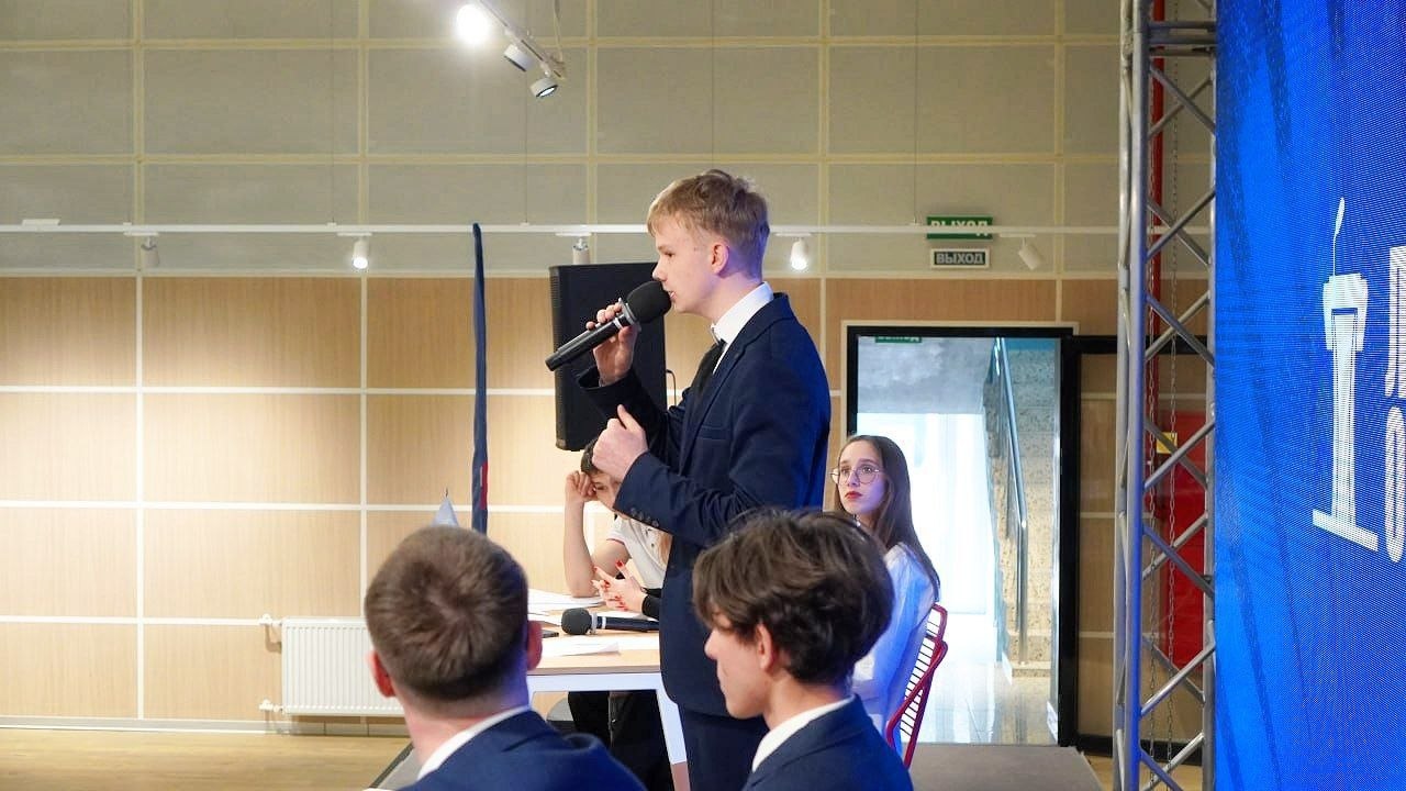 Говорили, убеждали, вдохновляли: в молодежном центре прошёл конкурс ораторов Говорили, убеждали, вдохновляли: в молодежном центре прошёл конкурс ораторов