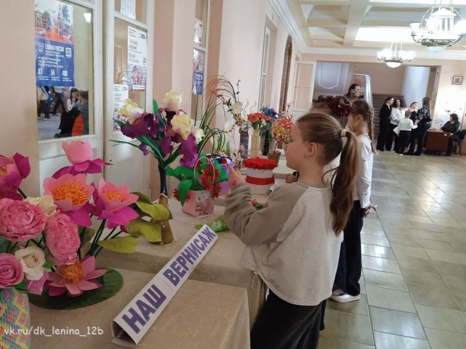 В Старобешевском округе прошла выставка прикладного искусства В Старобешевском округе прошла выставка прикладного искусства