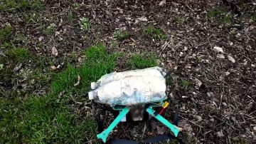 Вражеский FPV-дрон с самодельным взрывным устройством, подавленный "Куполом Донбасса" в Горловке