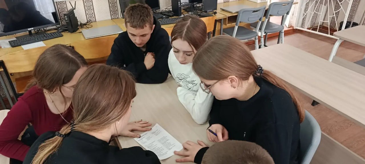 В школах Шахтерского округа провели занятия «Россия здоровая: медицина и фармацевтика в России» В школах Шахтерского округа провели занятия «Россия здоровая: медицина и фармацевтика в России»