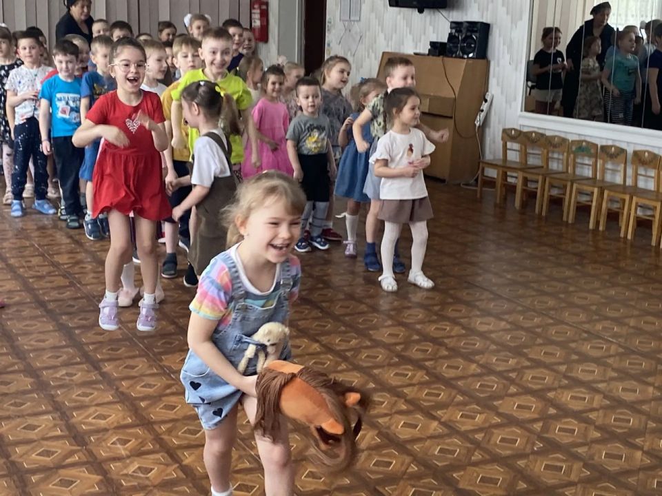 Сегодня, 26 марта, в ГБДОУ детский сад N°20 «Ромашка» культорганизатор Зугрэсского Дворца культуры - Богданова Светлана Витальевна провела игровую программу «В гости фиксика позвали» Сегодня, 26 марта, в ГБДОУ детский сад N°20 «Ромашка» культорганизатор Зугрэсского Дворца культуры - Богданова Светлана Витальевна провела игровую программу «В гости фиксика позвали»