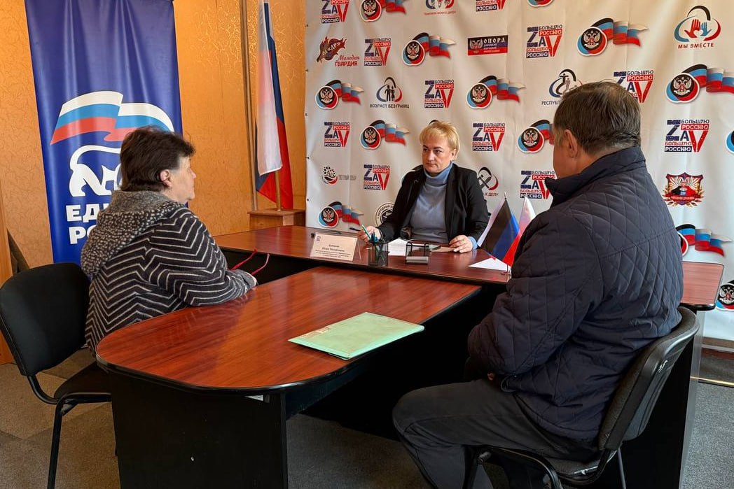 Приемы граждан: депутаты Народного Совета помогают в решении вопросов доступности транспорта и ЖКХ