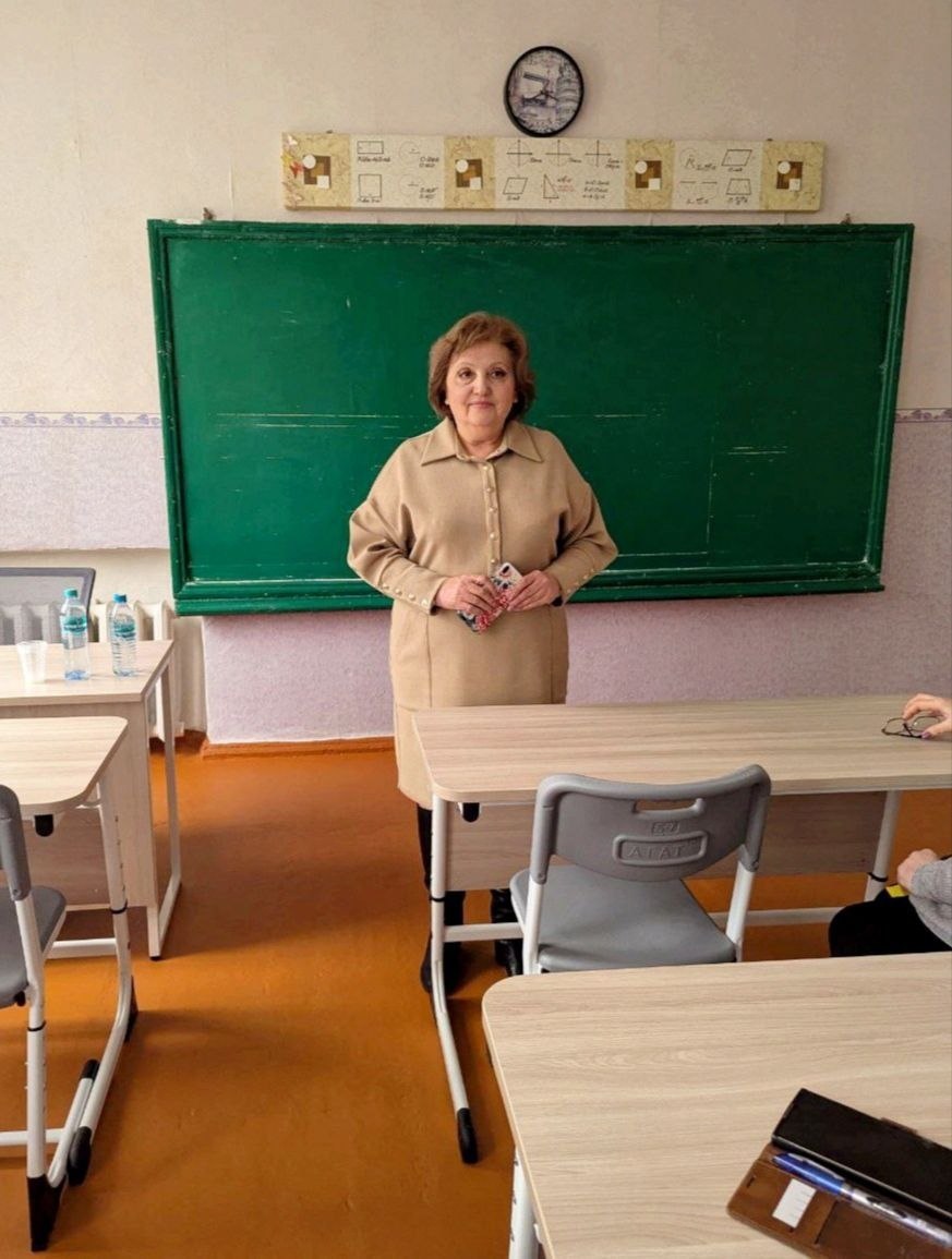 Состоялась встреча начальника Управления образования администрации городского округа Горловка с трудовым коллективом