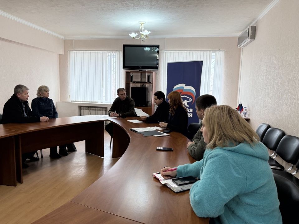 Глава Шахтерского муниципального округа ответил на вопросы ждановцев Глава Шахтерского муниципального округа ответил на вопросы ждановцев