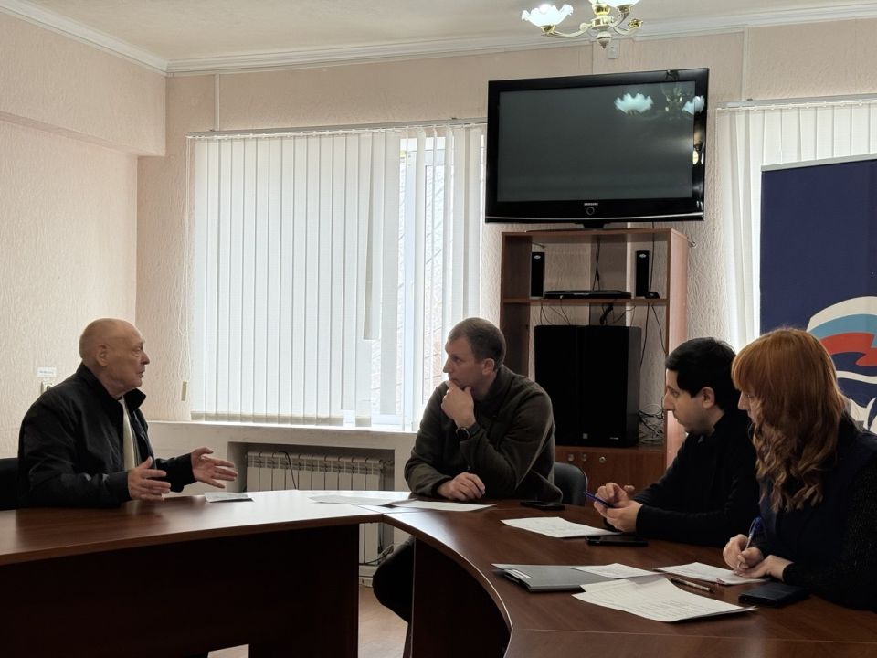 Глава Шахтерского муниципального округа ответил на вопросы ждановцев Глава Шахтерского муниципального округа ответил на вопросы ждановцев