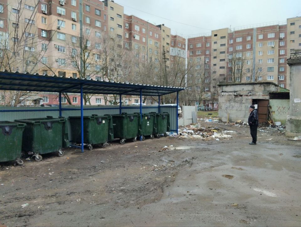 27 марта, с целью приведения территории в надлежащее санитарное состояние в Кировском внутригородском районе выполнены работы по вывозу крупногабаритных накоплений мусора на контейнерных площадках по адресам: ул. Ленина, д.... 27 марта, с целью приведения территории в надлежащее санитарное состояние в Кировском внутригородском районе выполнены работы по вывозу крупногабаритных накоплений мусора на контейнерных площадках по адресам: ул. Ленина, д....